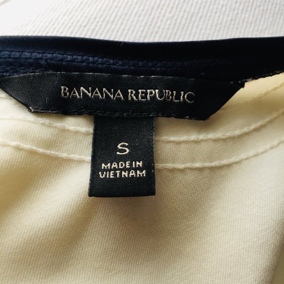 Banana Republic Cream/ Navy Trim Flutter Sleeve Career Blouse Size Small - Picture 5 of 6